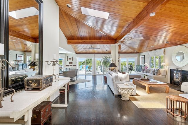 $5,750,000 | 76 Battery Lane, Jamestown, RI 02835