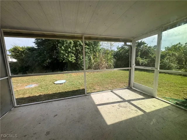 $1,800 | 849-851 Eisenhower Boulevard, Lehigh Acres, FL 33974