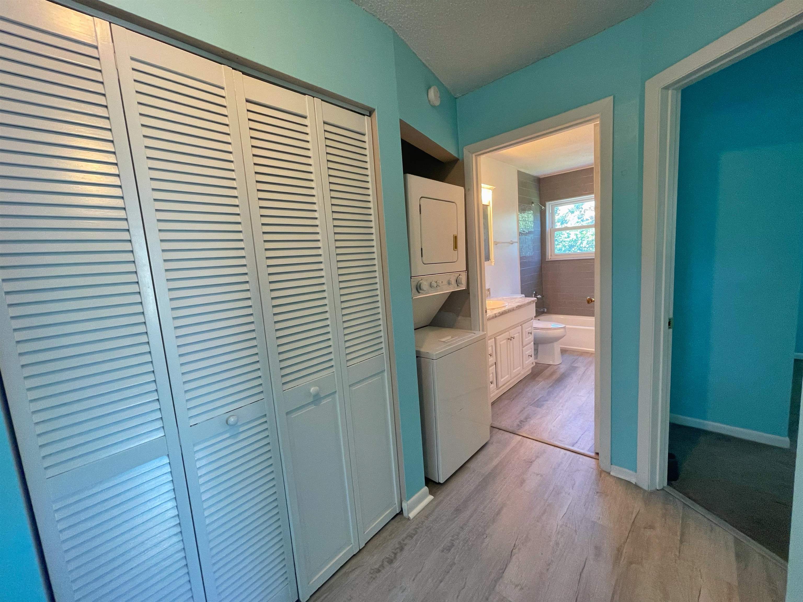 203 9th Street, Unit B St. Augustine, FL 32080 - Photo 16 of 16 a view of a bathroom from a room