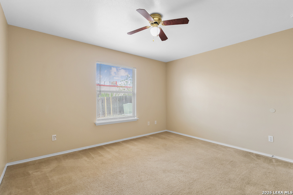 8304 Heights Valley Converse, TX 78109 - Photo 11 of 23