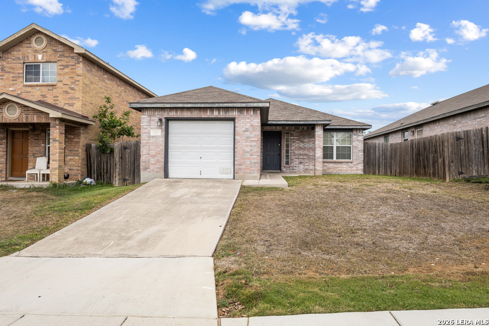 8304 Heights Valley Converse, TX 78109 - Photo 20 of 23