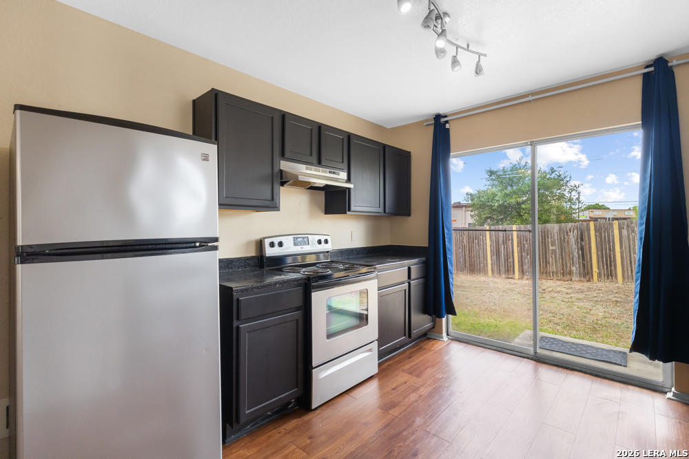 8304 Heights Valley Converse, TX 78109 - Photo 7 of 23