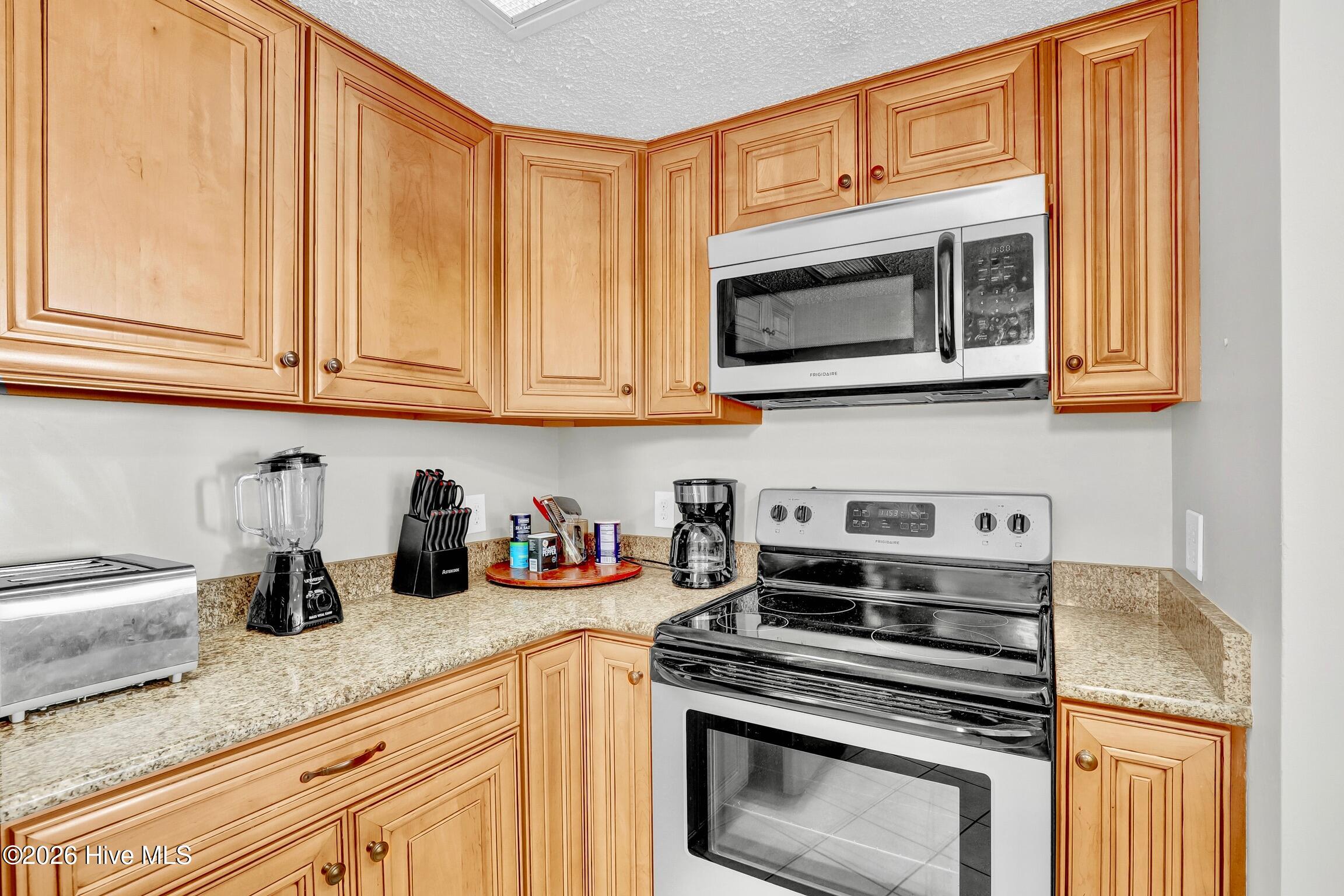 2000 New River Inlet Road, Unit 3208 North Topsail Beach, NC 28460 - Photo 5 of 44 St. Regis 3208 kit -6G8A4578