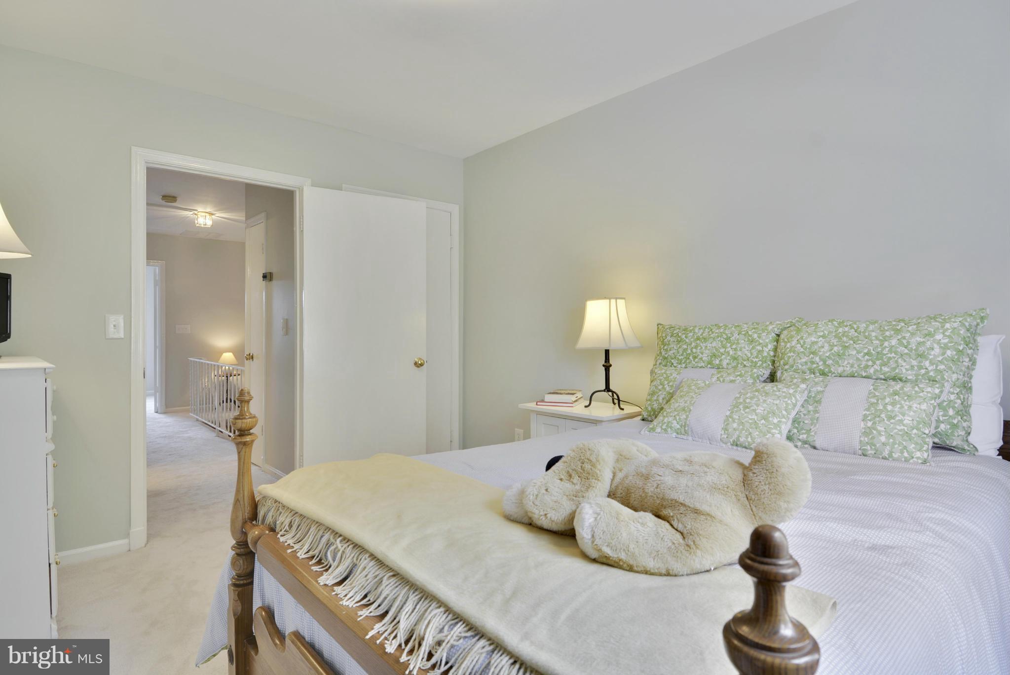 4849 Sangamore Road Bethesda, MD 20816 - Photo 15 of 24 Bedroom