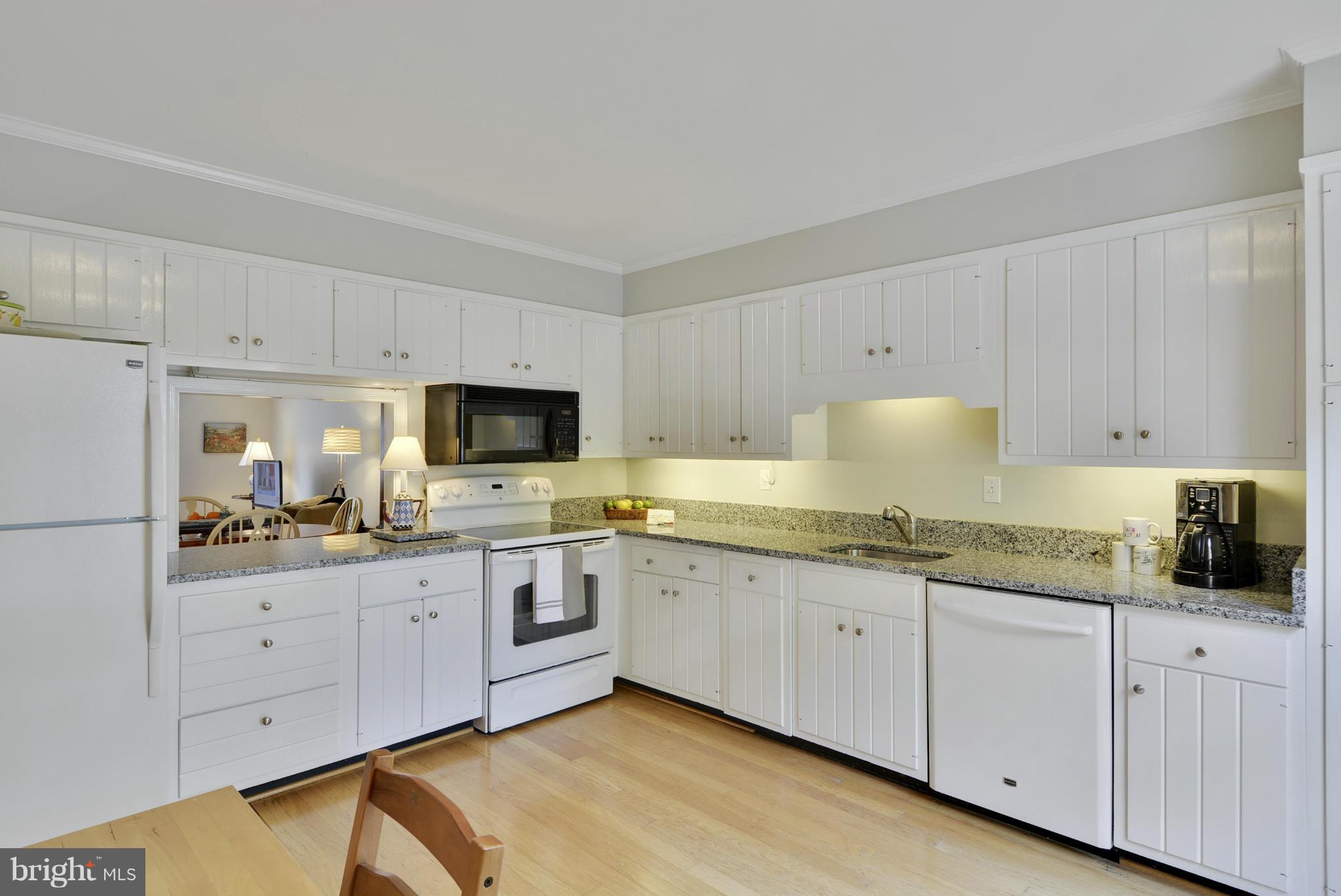 4849 Sangamore Road Bethesda, MD 20816 - Photo 7 of 24 Kitchen