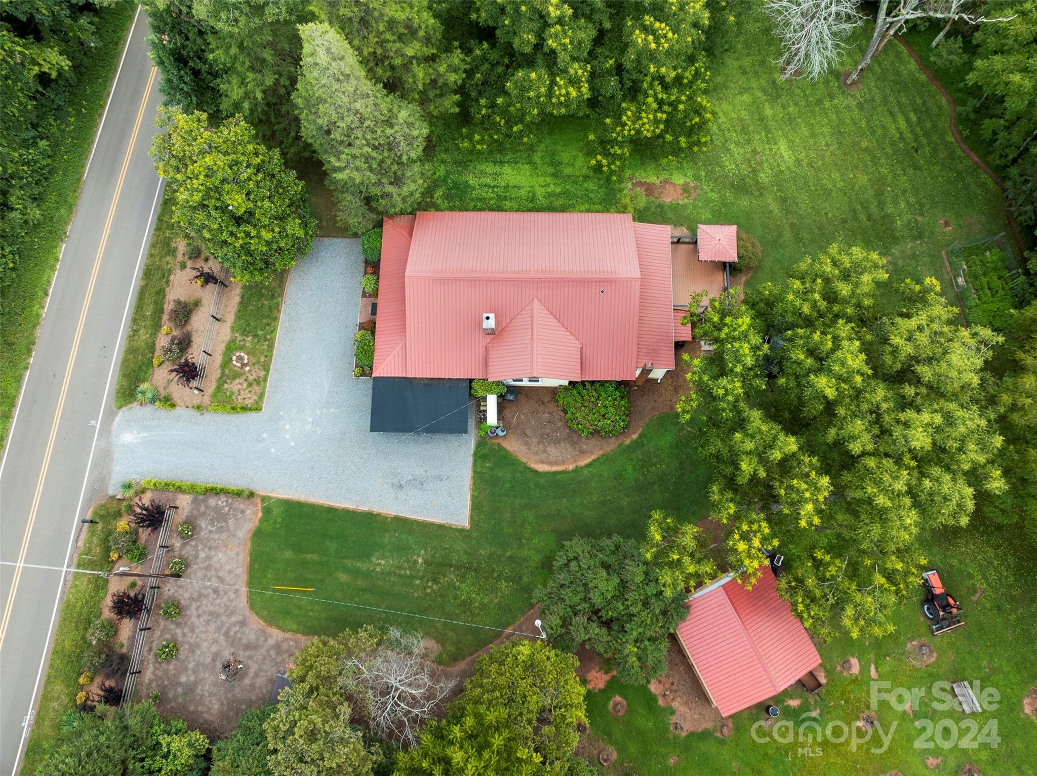 1114 Capps Road Bessemer City, NC 28016 - Photo 5 of 33 Gallery Image 5