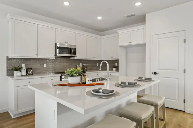 $539,990 | 6411 Jacinto Avenue, Sacramento, CA 95823