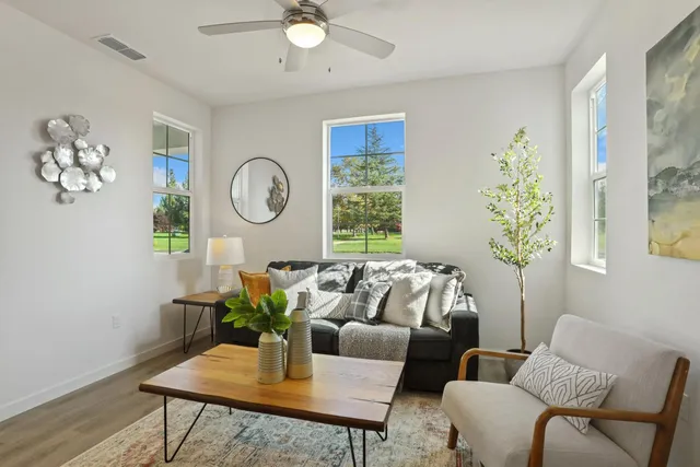 $539,990 | 6411 Jacinto Avenue, Sacramento, CA 95823