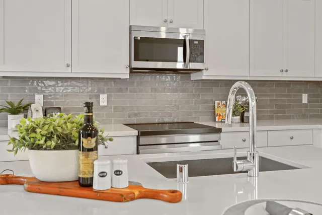 $539,990 | 6411 Jacinto Avenue, Sacramento, CA 95823