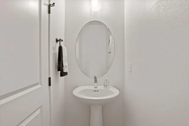 $539,990 | 6411 Jacinto Avenue, Sacramento, CA 95823