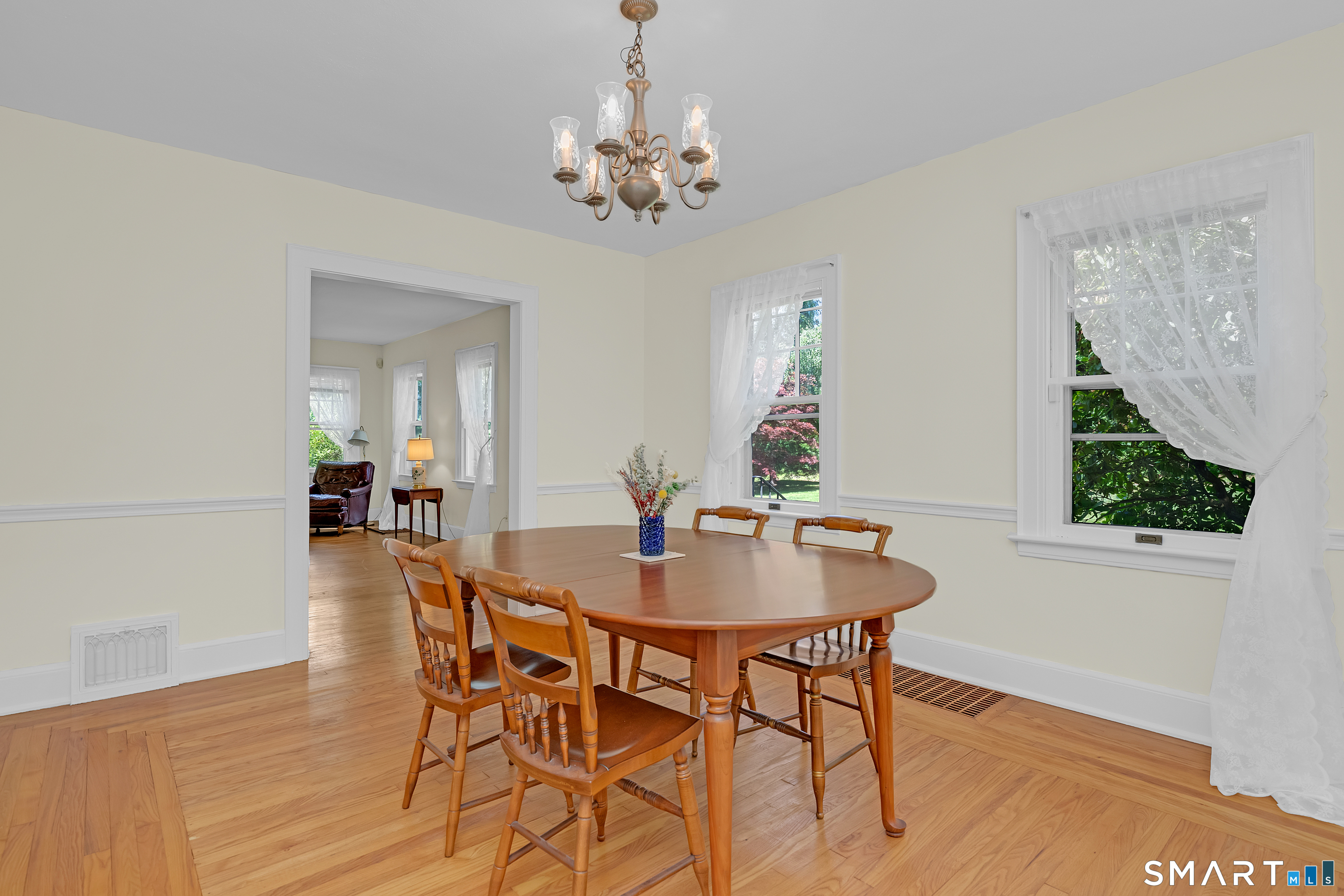 103 Peck Road Bethany, CT 06524 - Photo 10 of 39