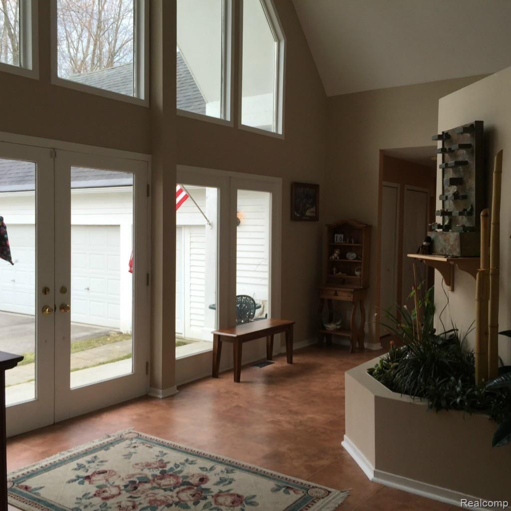 Foyer has lots of light and very welcoming.