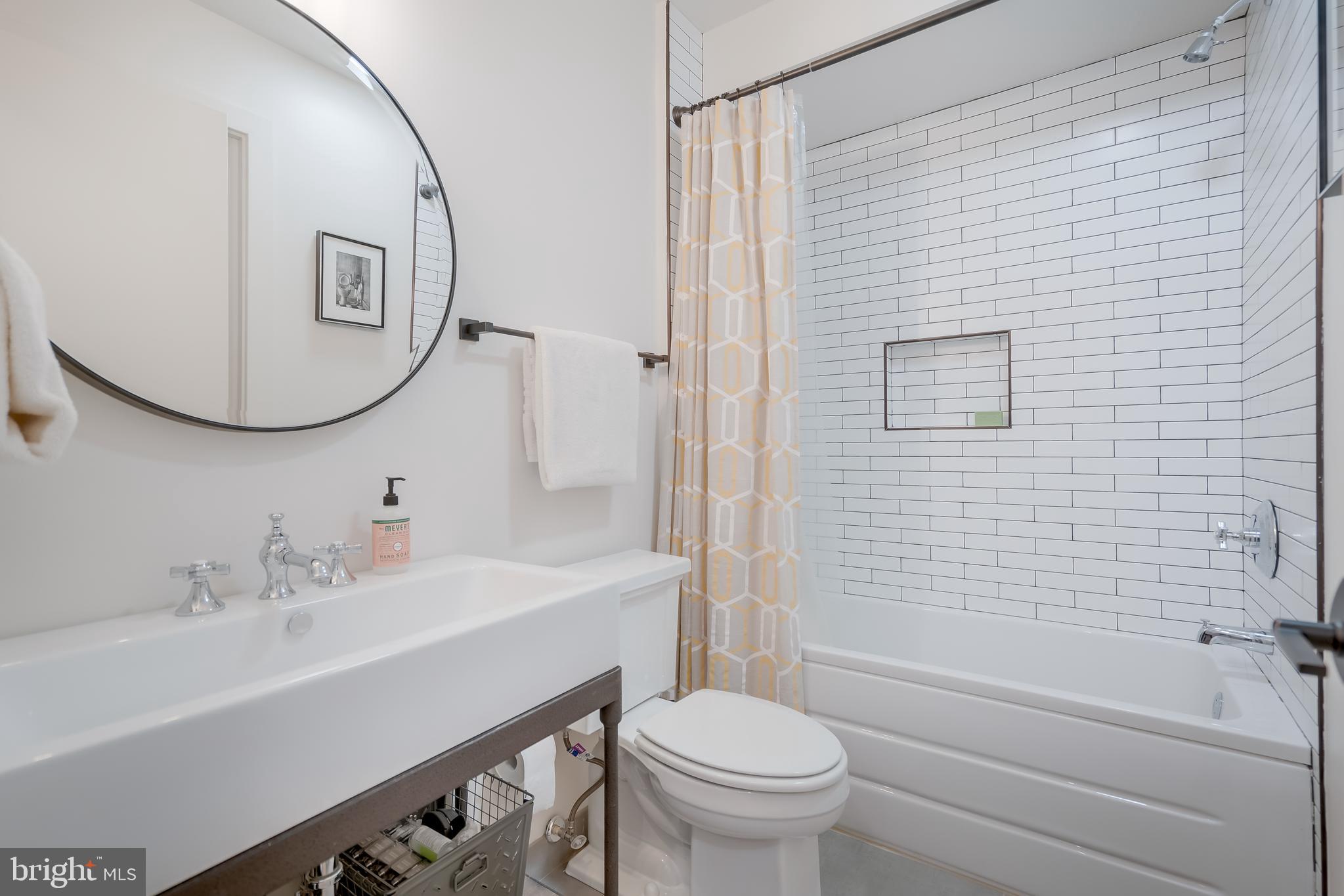 770 Girard Street Northwest, Unit 3E Washington, DC 20001 - Photo 12 of 22