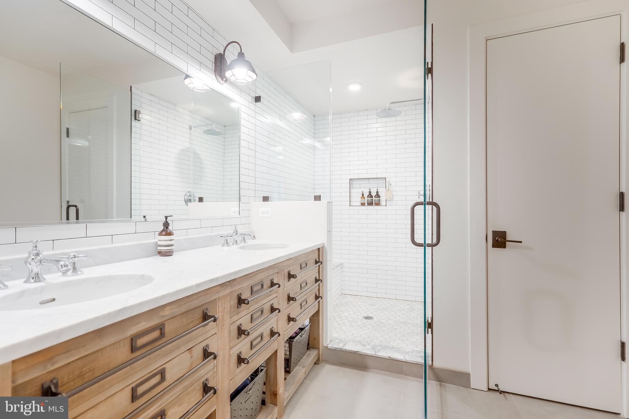 770 Girard Street Northwest, Unit 3E Washington, DC 20001 - Photo 18 of 22