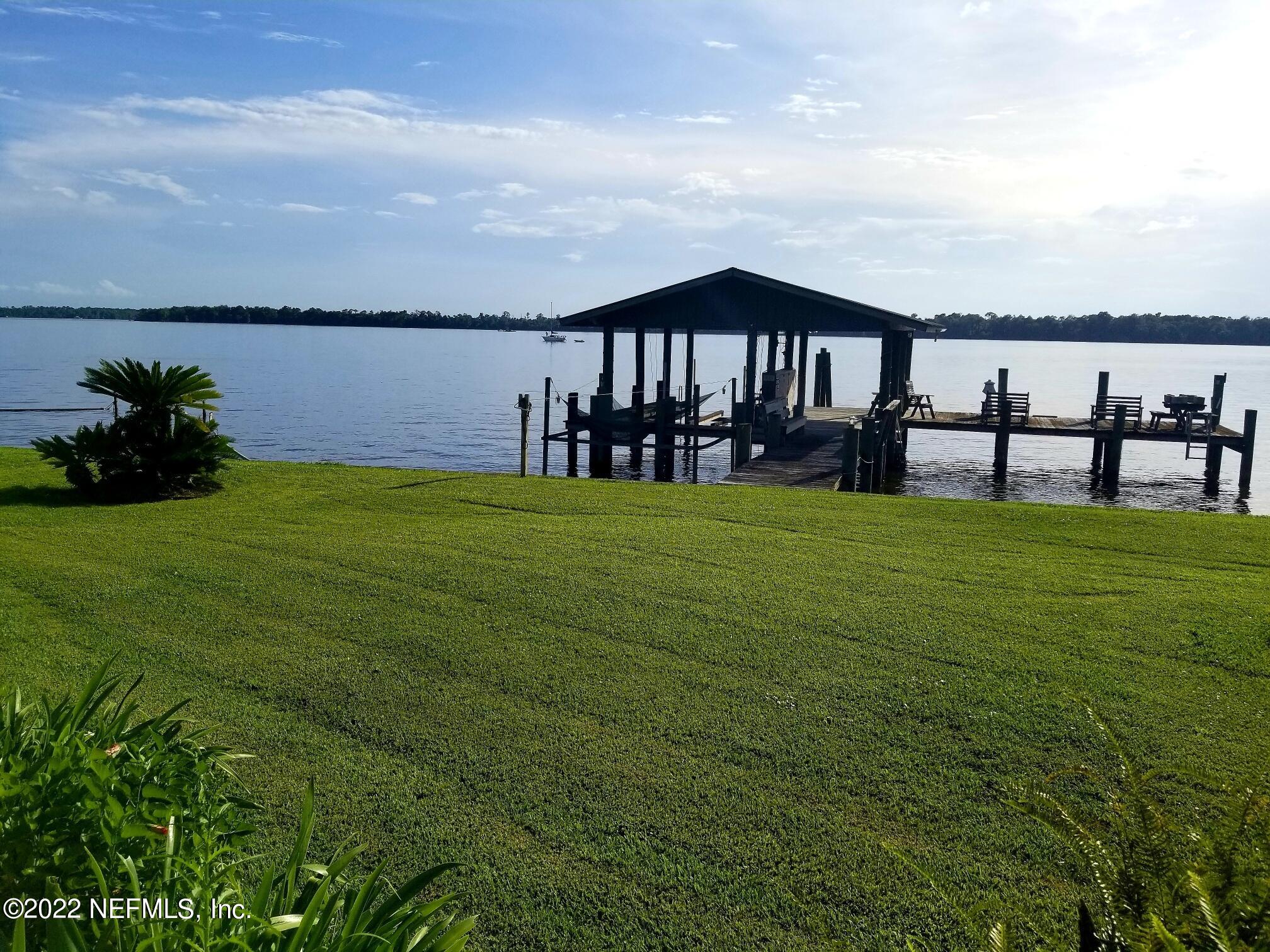 121 Jimmie Road Crescent City, FL 32112 - Photo 10 of 45 a view of a patio with an ocean view