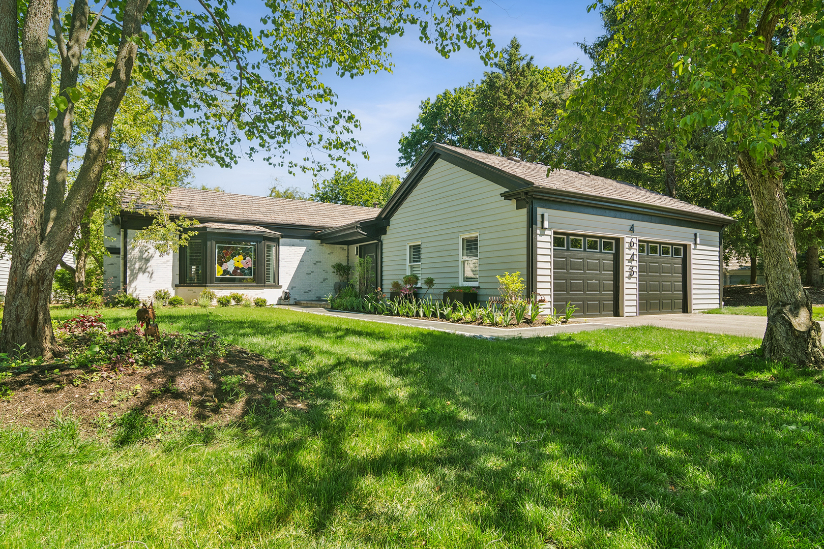 4643 Lake Point Circle Long Grove, IL 60047 - Photo 1 of 36