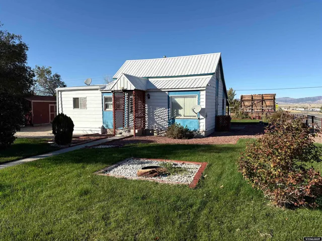 $149,900 | 104 West 5 Street, Shoshoni, WY 82649