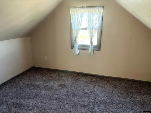 $149,900 | 104 West 5 Street, Shoshoni, WY 82649