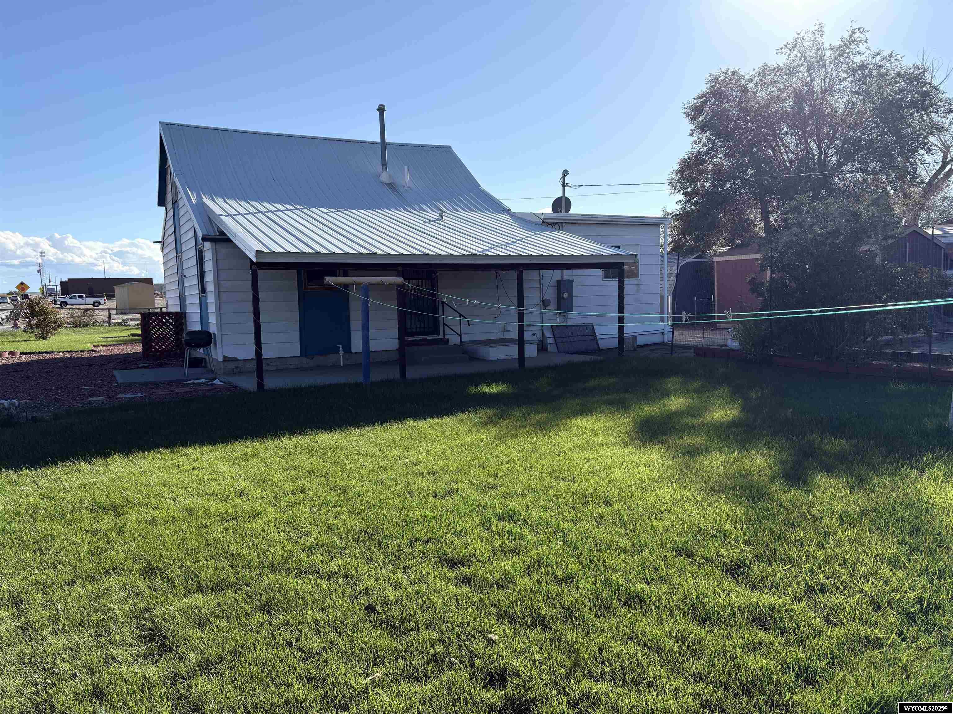 104 West 5 Street Shoshoni, WY 82649 - Photo 2 of 16