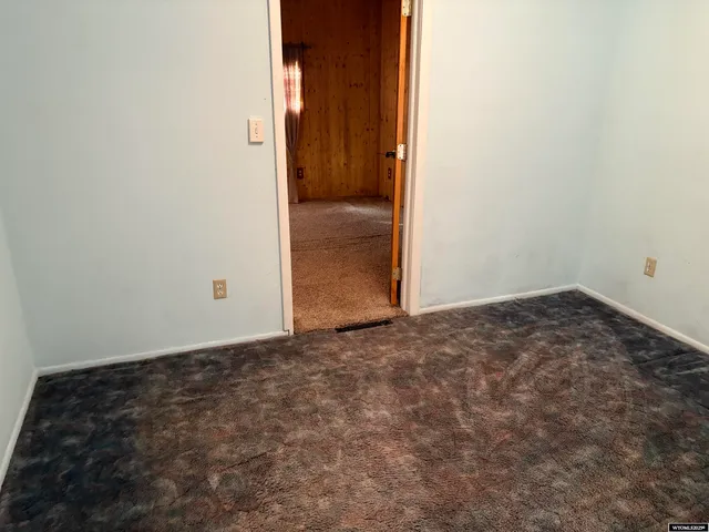 $149,900 | 104 West 5 Street, Shoshoni, WY 82649