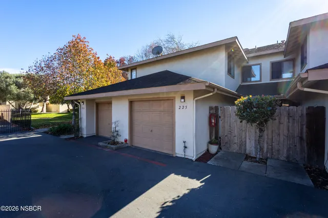 $415,000 | 225 Village Cir Drive, Lompoc, CA 93436
