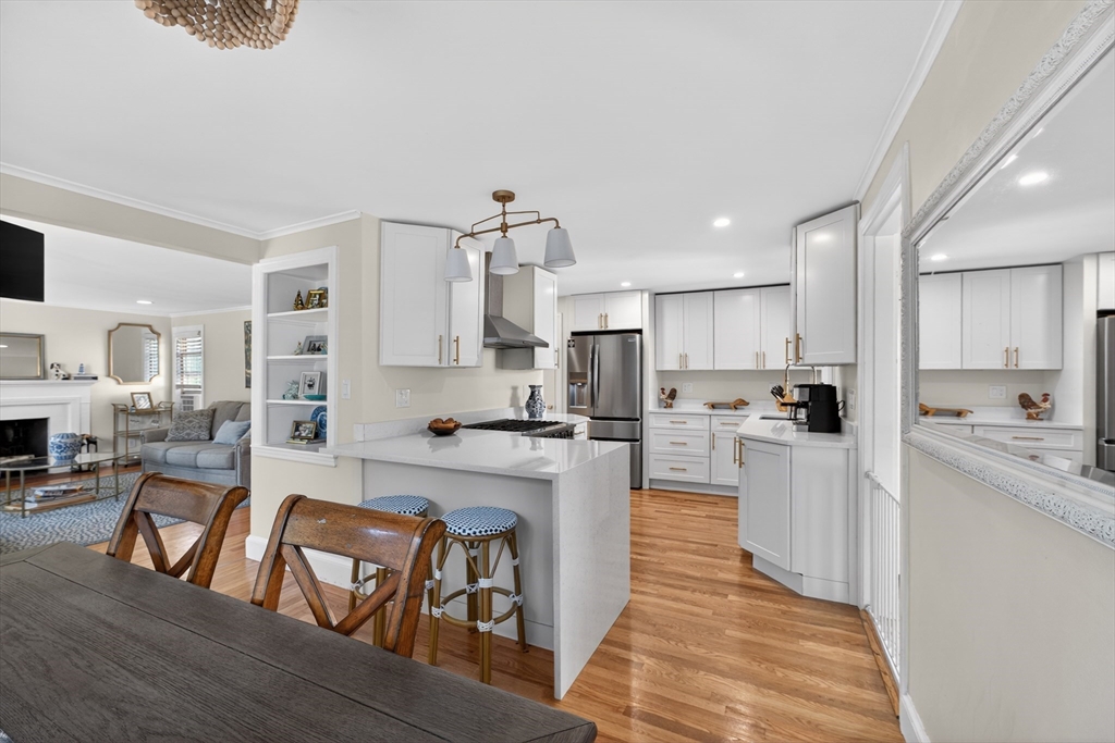 9 Milton Road Barrington, RI 02806 - Photo 11 of 42