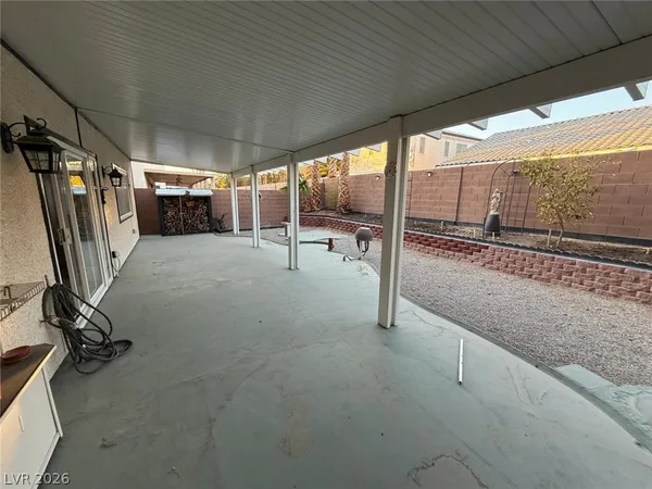 $2,700 | 2120 Royal Antilles Court, North Las Vegas, NV 89031