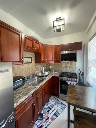 $1,750 | 7 Main Street, Unit 10, Foxboro, MA 02035