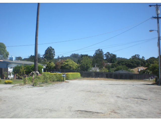 405 Berry Road Watsonville, CA 95076 - Photo 2 of 25