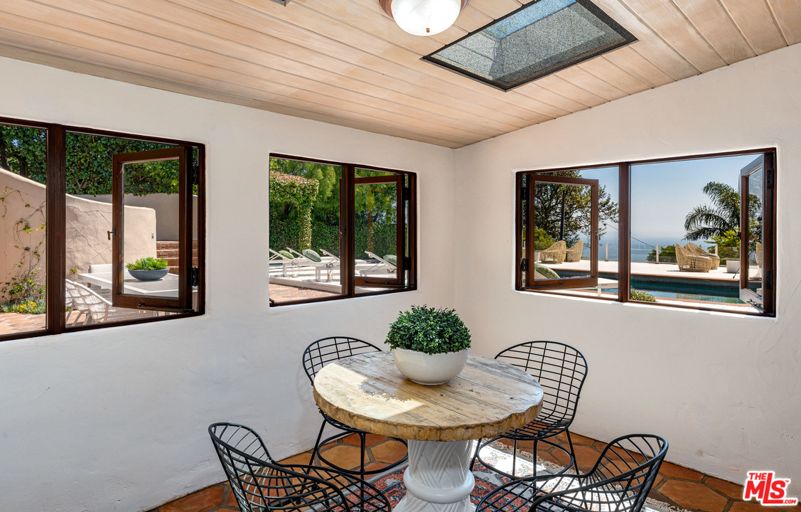 20781 Big Rock Drive Malibu, CA 90265 - Photo 18 of 54