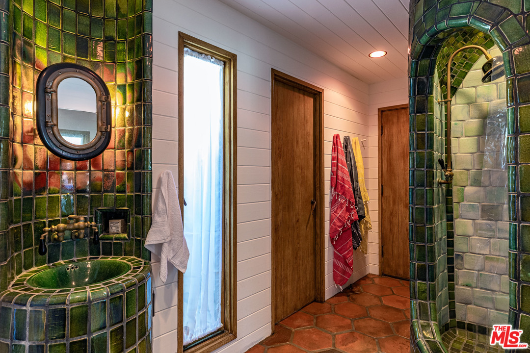 20781 Big Rock Drive Malibu, CA 90265 - Photo 22 of 54