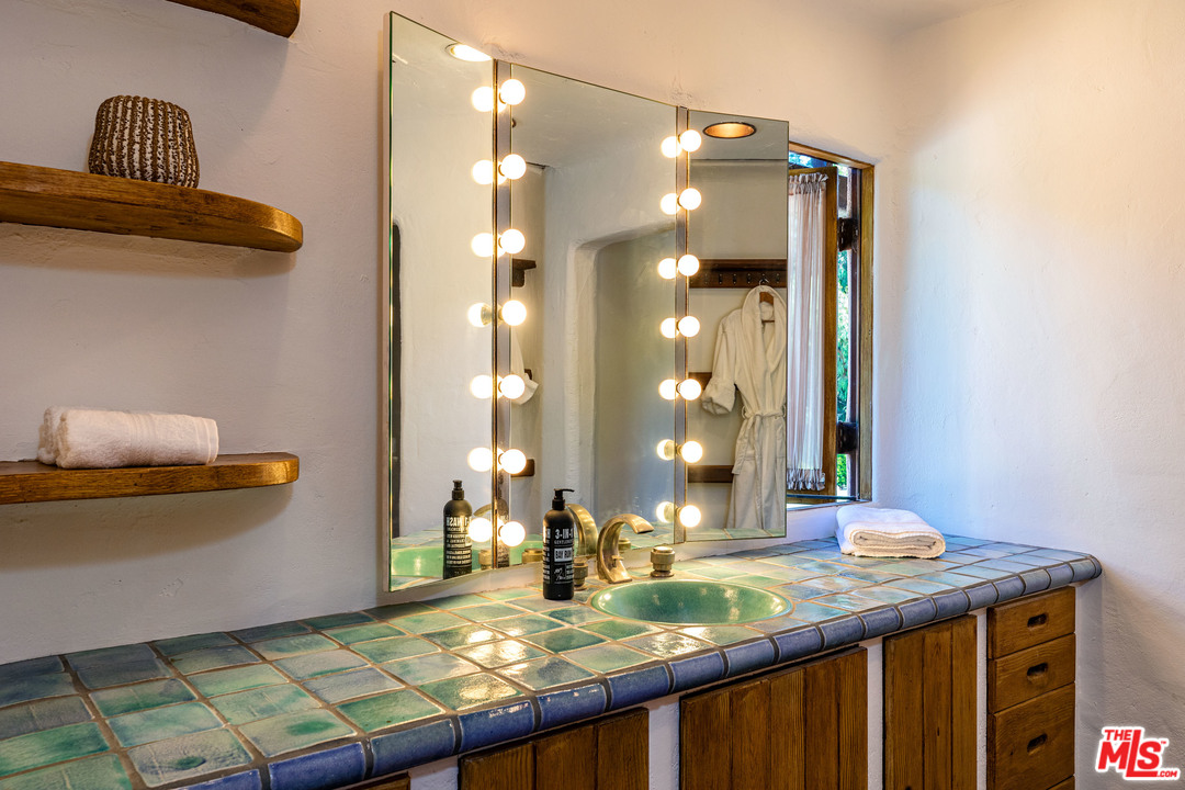 20781 Big Rock Drive Malibu, CA 90265 - Photo 35 of 54