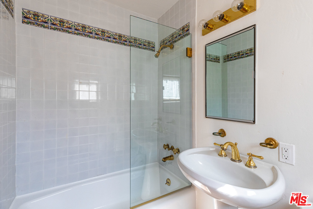 20781 Big Rock Drive Malibu, CA 90265 - Photo 43 of 54