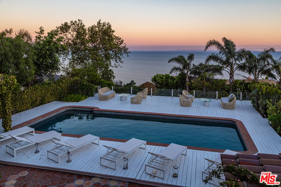 20781 Big Rock Drive Malibu, CA 90265 - Photo 45 of 54