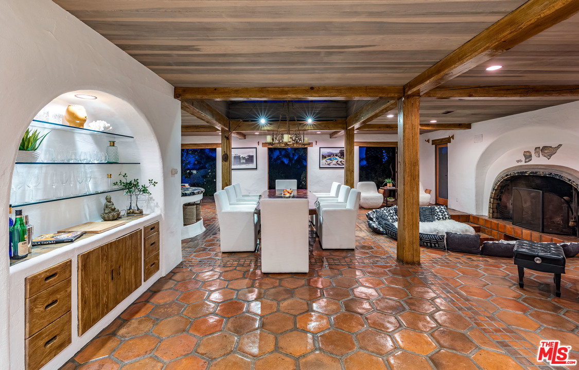 20781 Big Rock Drive Malibu, CA 90265 - Photo 49 of 54