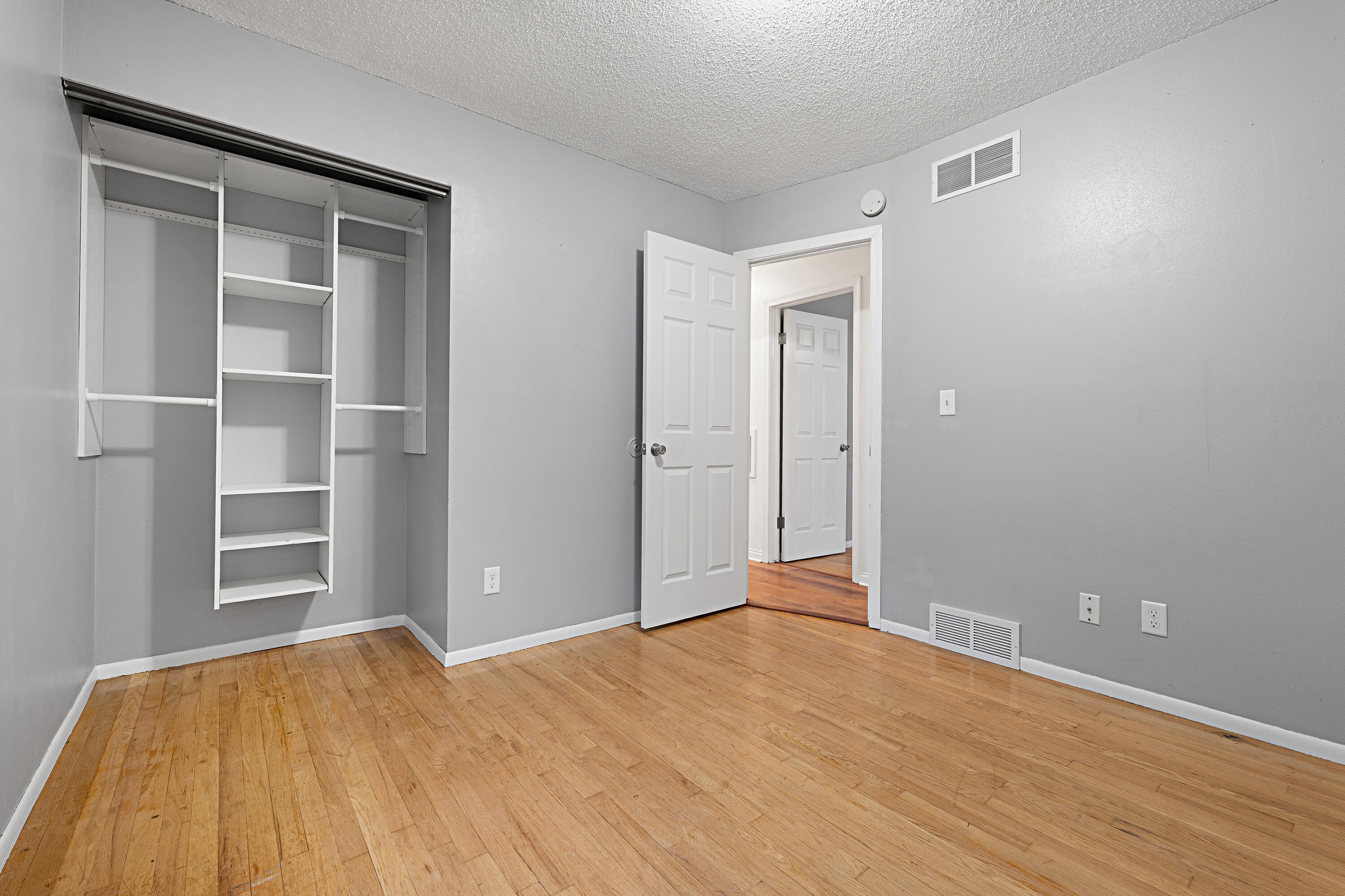 6463 North 55th Street Milwaukee, WI 53223 - Photo 13 of 29 P1234574