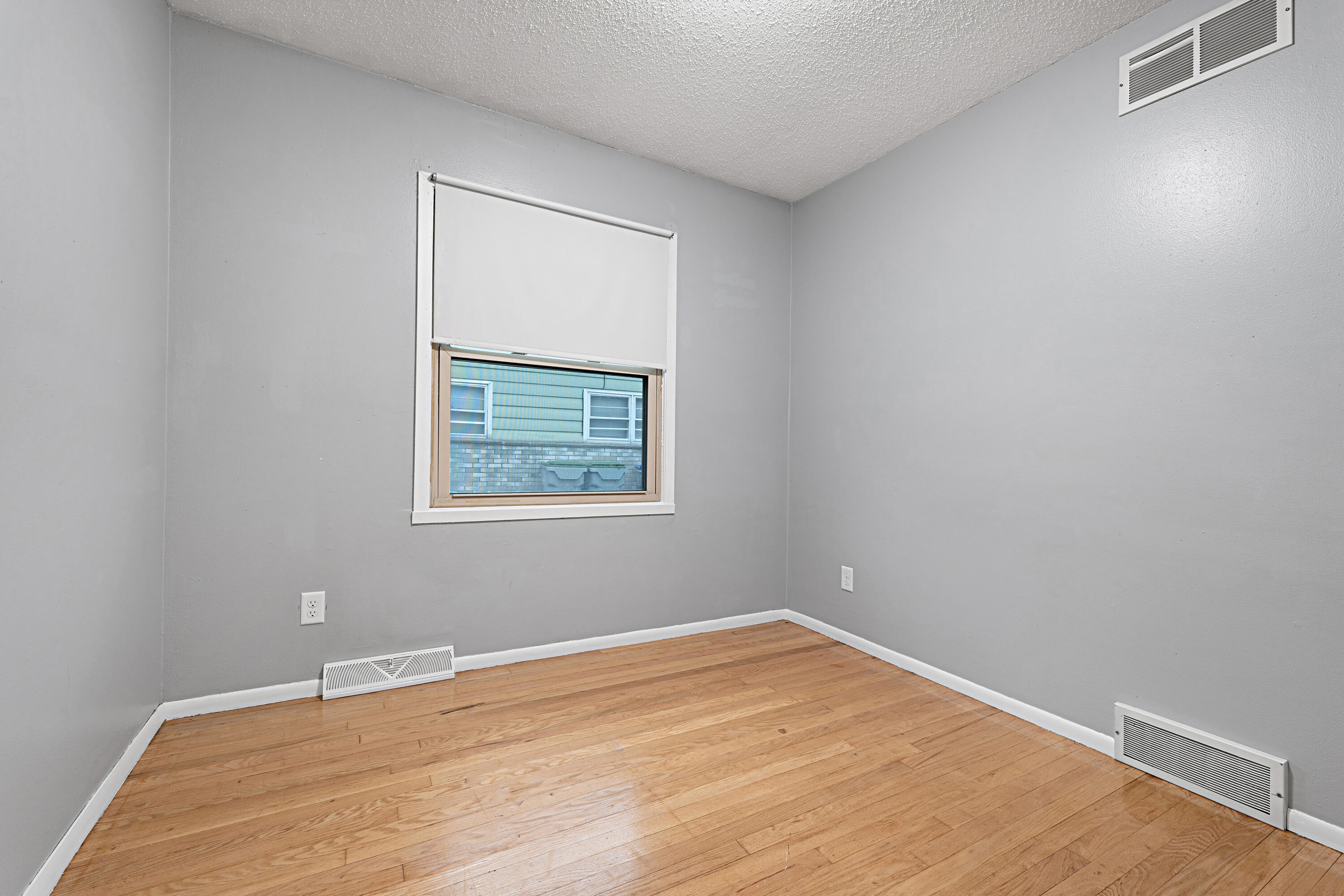 6463 North 55th Street Milwaukee, WI 53223 - Photo 14 of 29 P1234579