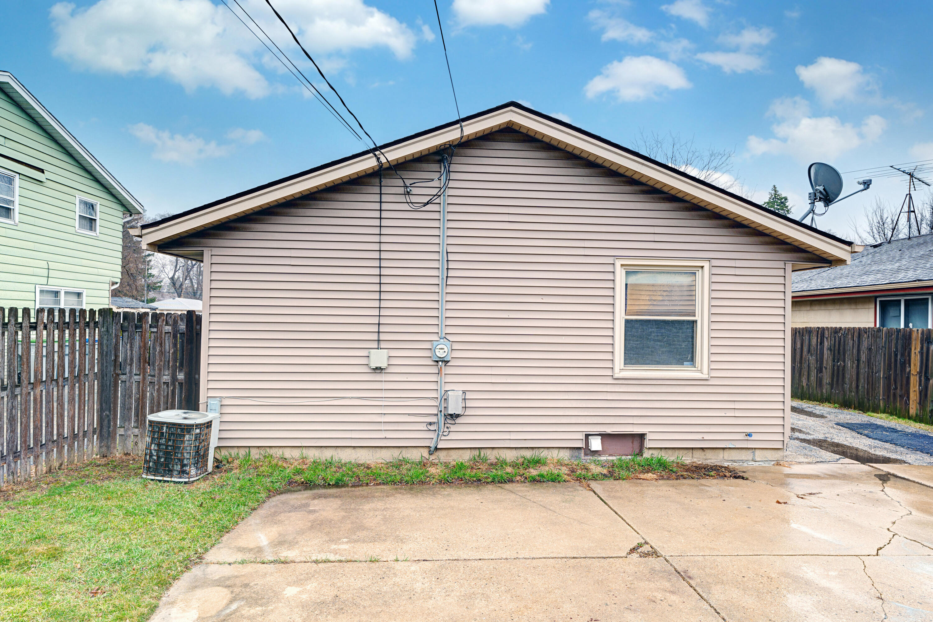 6463 North 55th Street Milwaukee, WI 53223 - Photo 24 of 29 P1234620