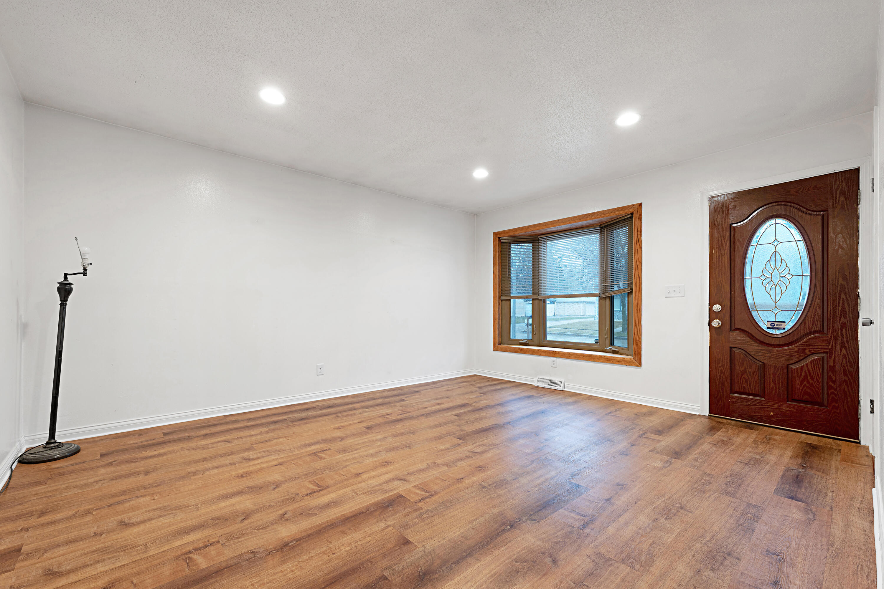 6463 North 55th Street Milwaukee, WI 53223 - Photo 5 of 29 P1234529