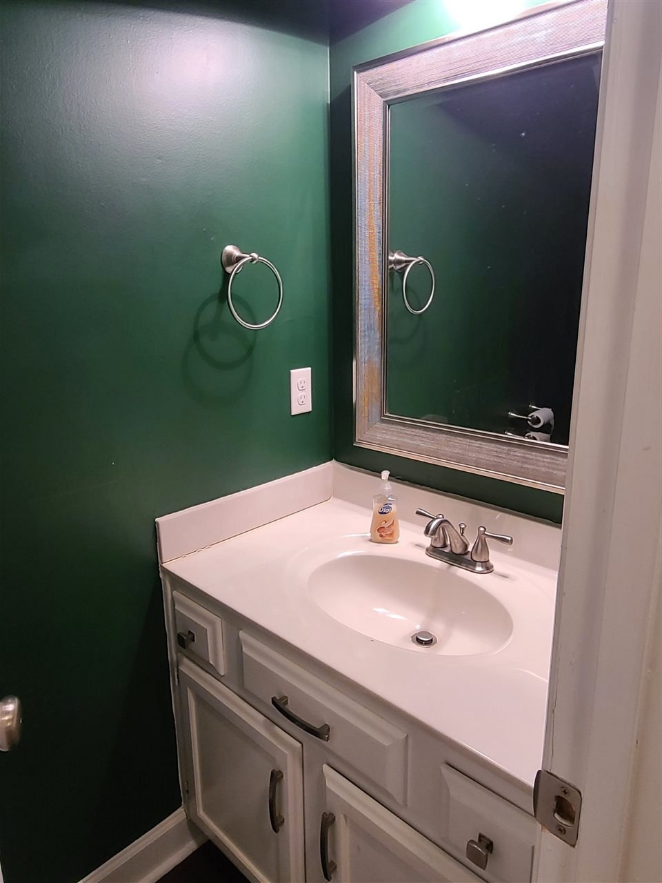 6726 Queen Annes Drive Raleigh, NC 27613 - Photo 12 of 22 Photo 12