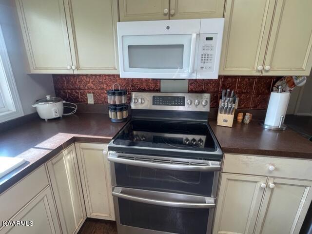 1767 Meadow Ridge Circle Sevierville, TN 37862 - Photo 14 of 37 IMG_2059 - Copy - Copy