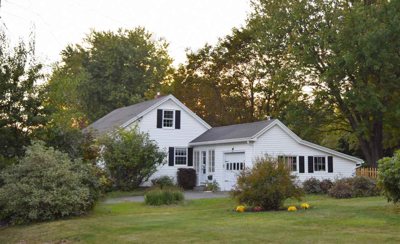 6 Hawthorne Road Dover, NH 03820 - Photo 1 of 20