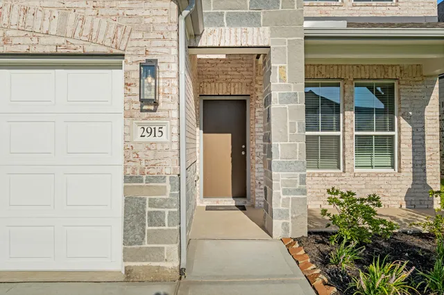 $444,590 | 2915 Solitude Pine Lane, Katy, TX 77493
