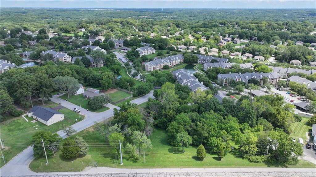 6217 Northwest Roanridge Road Kansas City, MO 64151 - Photo 2 of 17