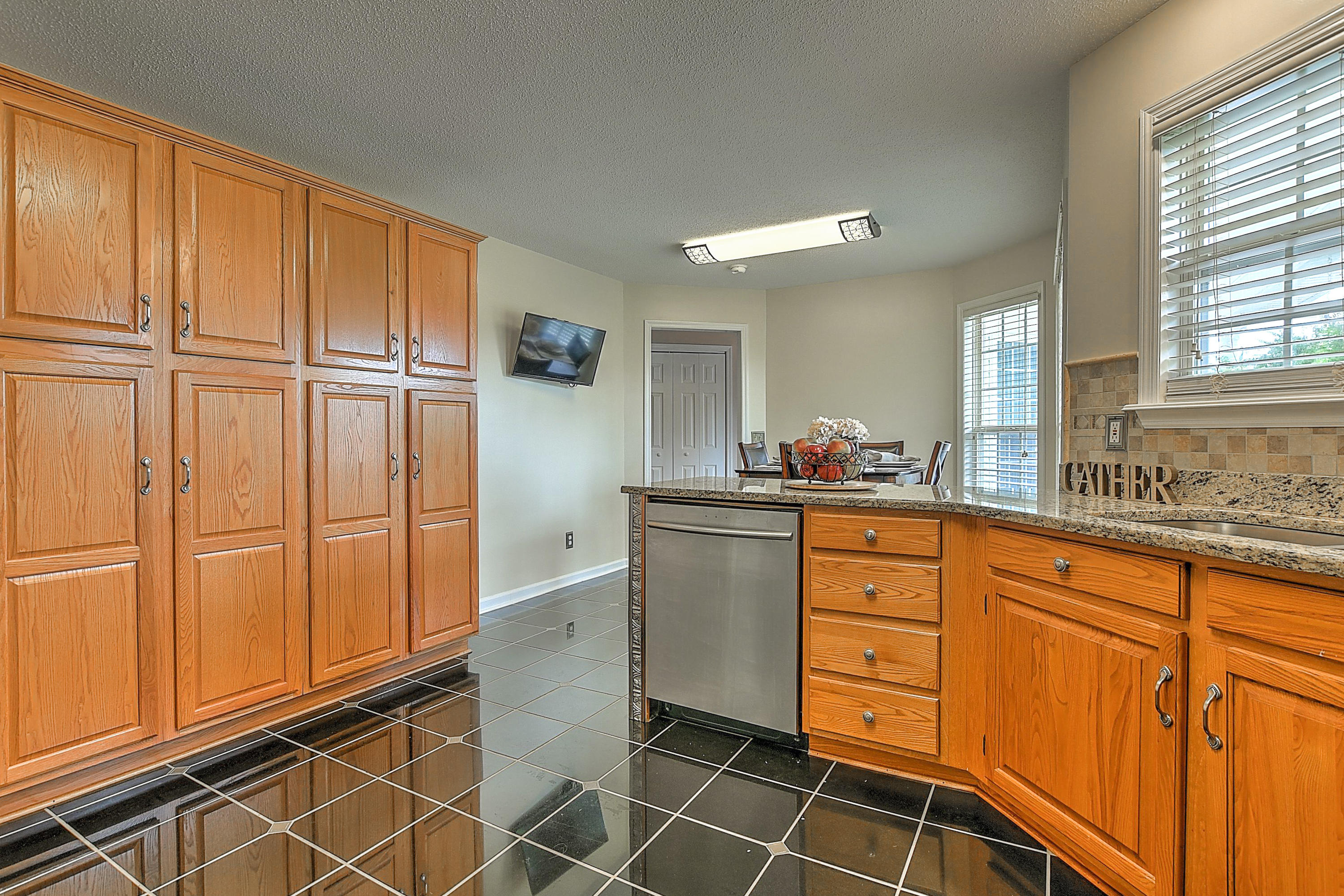246 Apple Ridge Drive Bluff City, TN 37618 - Photo 14 of 63 246 Apple Ridge-14