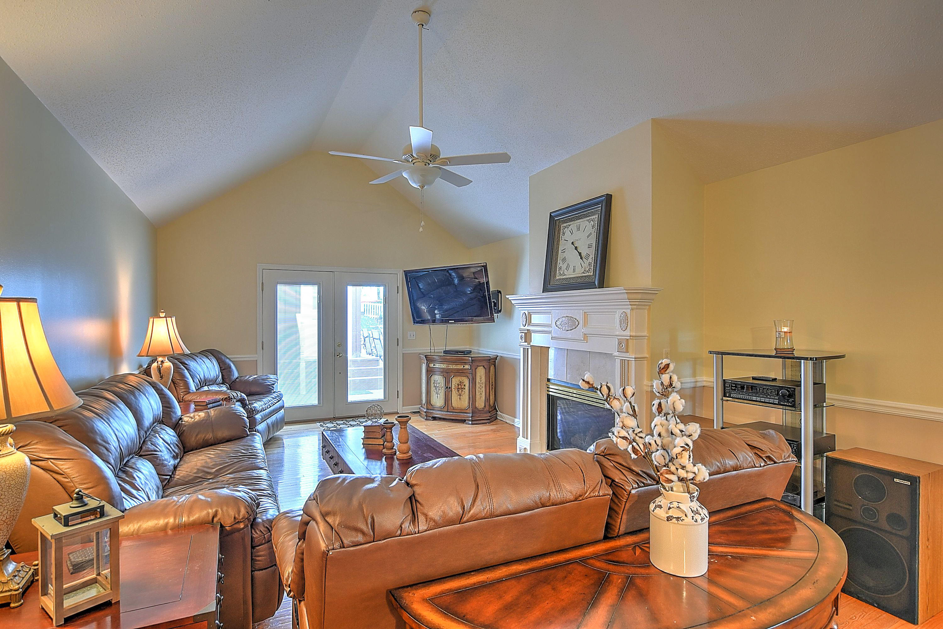246 Apple Ridge Drive Bluff City, TN 37618 - Photo 26 of 63 246 Apple Ridge-27