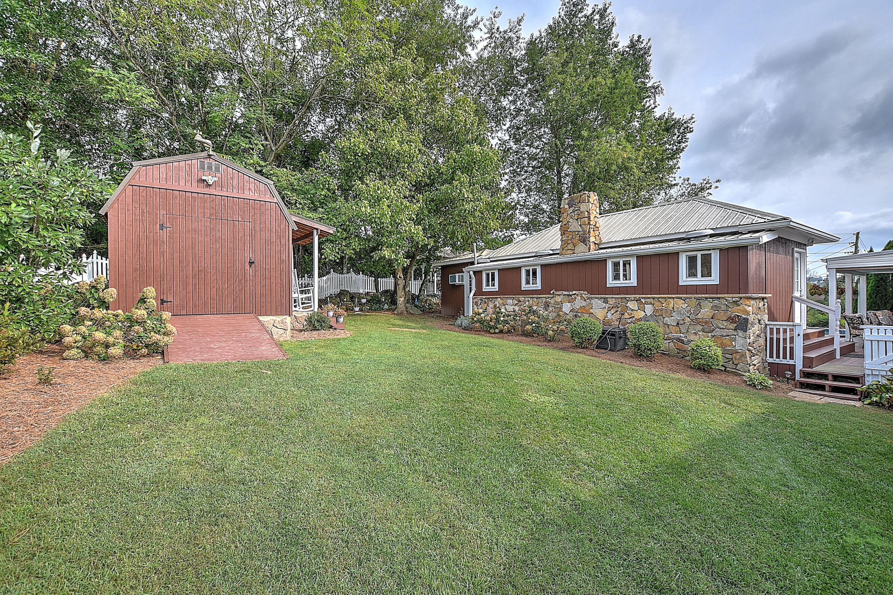 246 Apple Ridge Drive Bluff City, TN 37618 - Photo 57 of 63 246 Apple Ridge-58