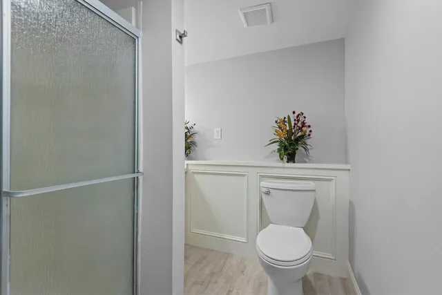 $430,000 | 139 Laurel Cove West, Onalaska, TX 77360