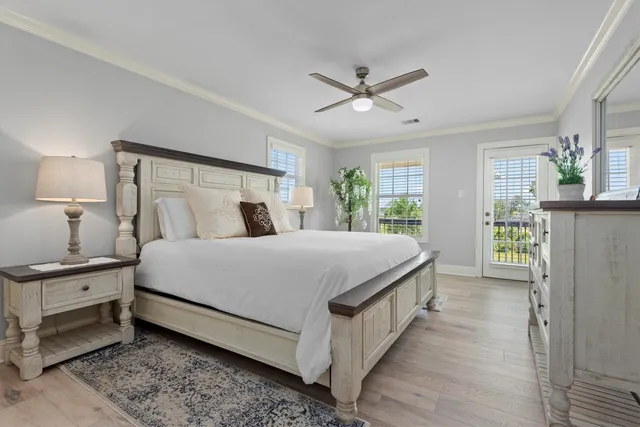 $430,000 | 139 Laurel Cove West, Onalaska, TX 77360