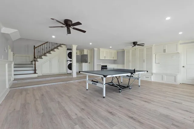 $430,000 | 139 Laurel Cove West, Onalaska, TX 77360